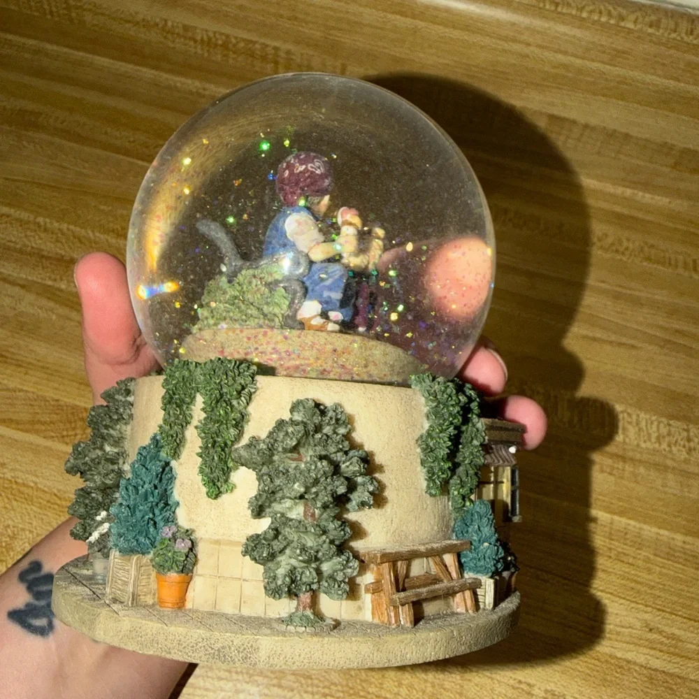 Encore 2002 Forever young Romantic Couple Snow Globe with Miniature Market Base